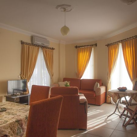 Kale Apart Kas Bagian luar foto